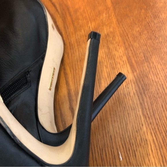 Louise et Cie Black Leather Booties, Size 9.5 - Picture 3 of 12